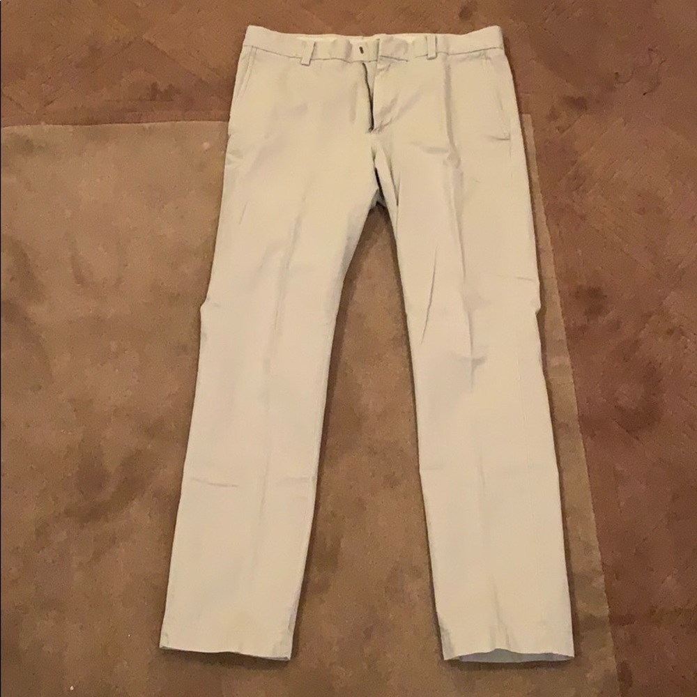 Banana Republic Aiden Chino Cream Color
